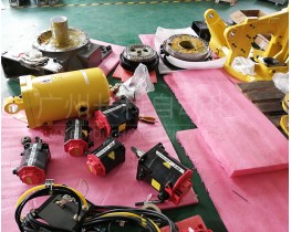 發(fā)那科機器人R-2000iC本體拆機件銷售：電機、減速器、平衡缸……